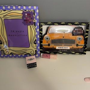 Friends Revolution set